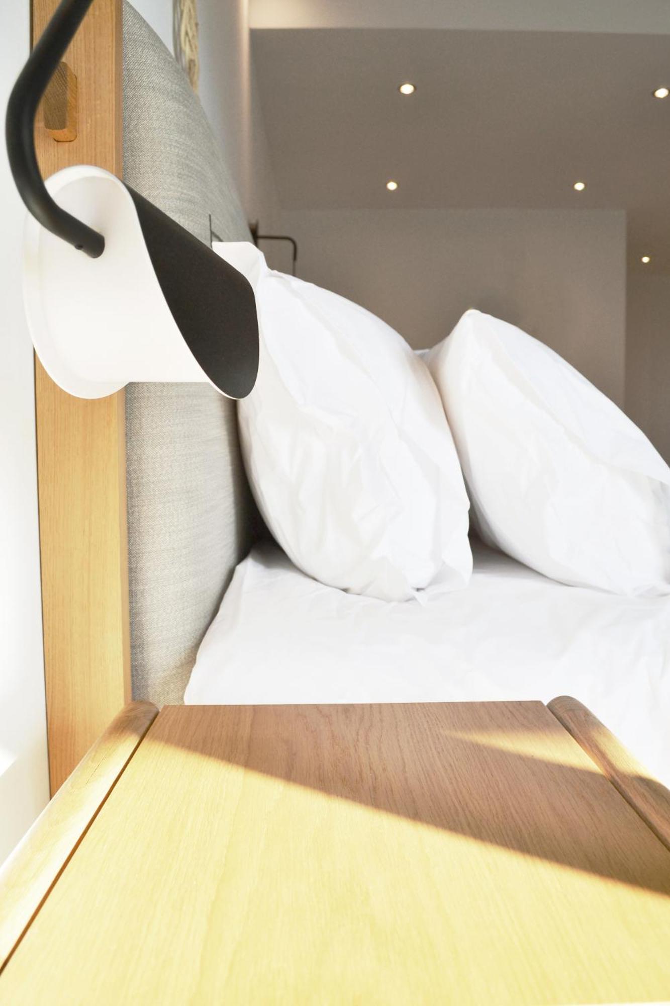 Iades Suites Afytos Rom bilde