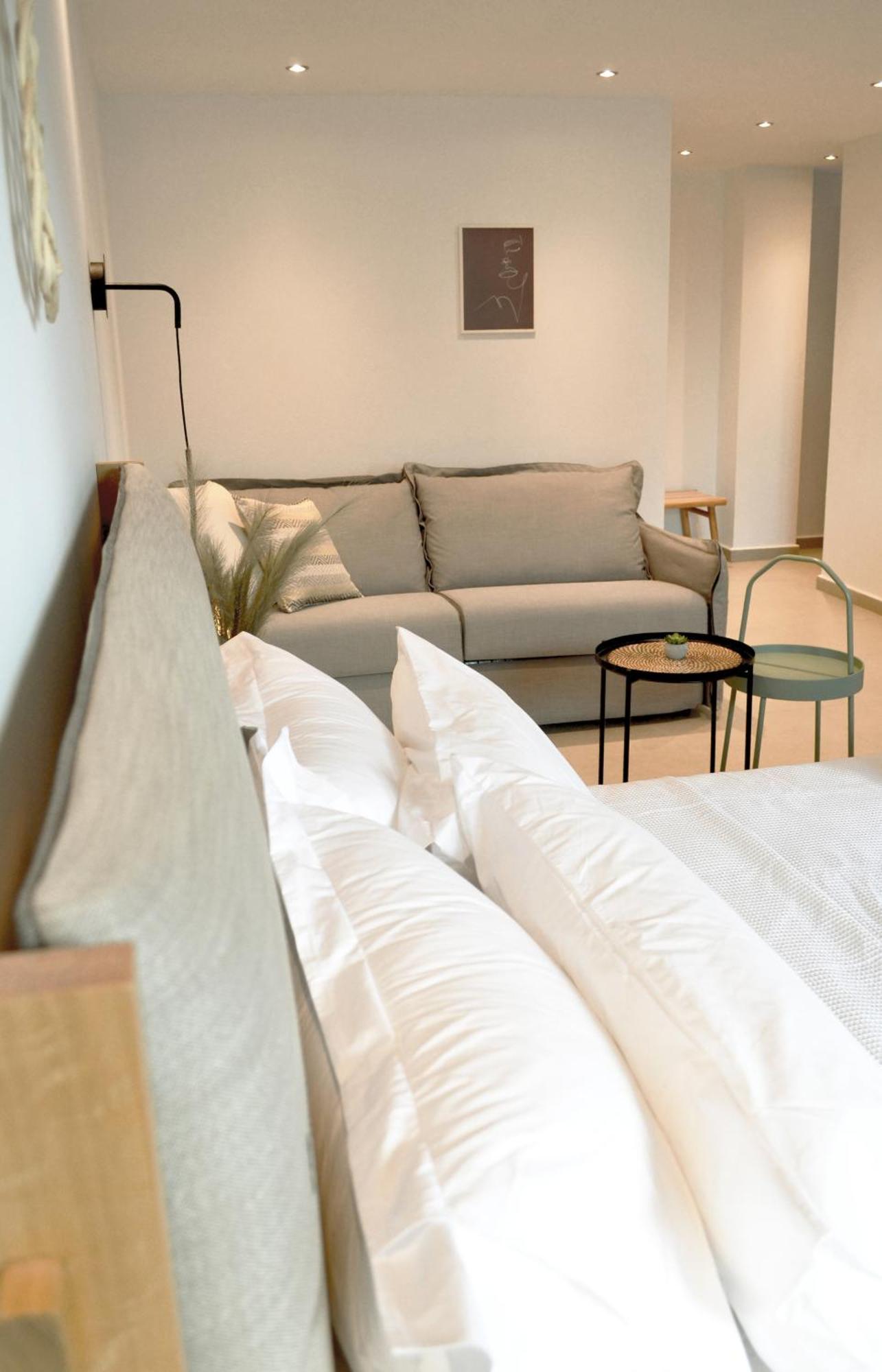 Iades Suites Afytos Rom bilde